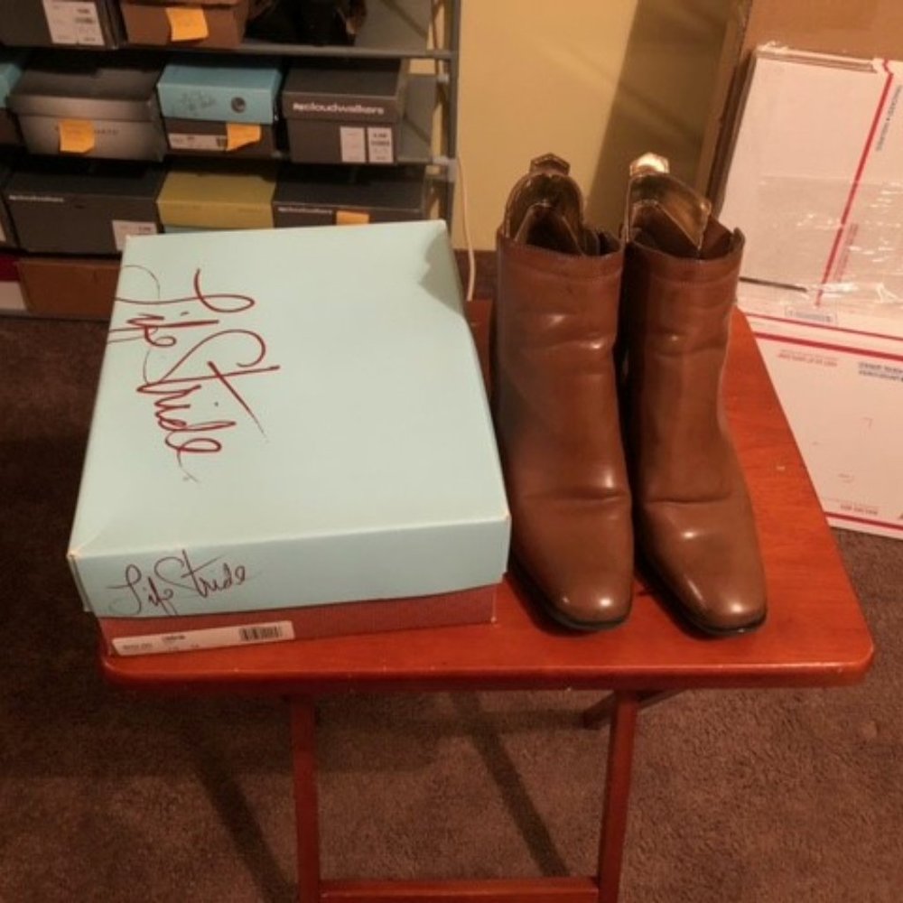 Life Stride Size 10 Brown Boots